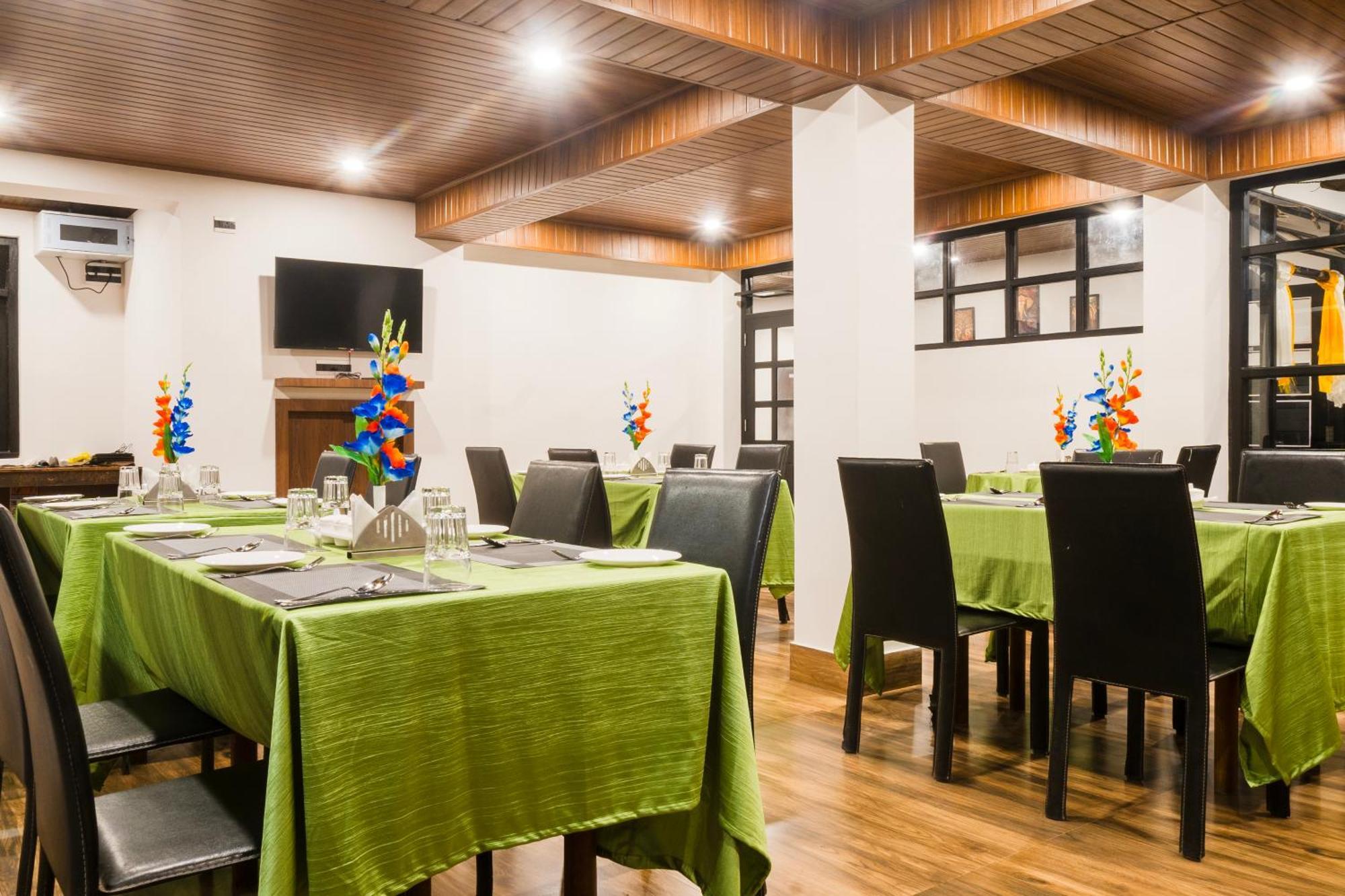 Sparrow Cherry Resort 2 Min Walk To Mg Marg Гангток Екстериор снимка